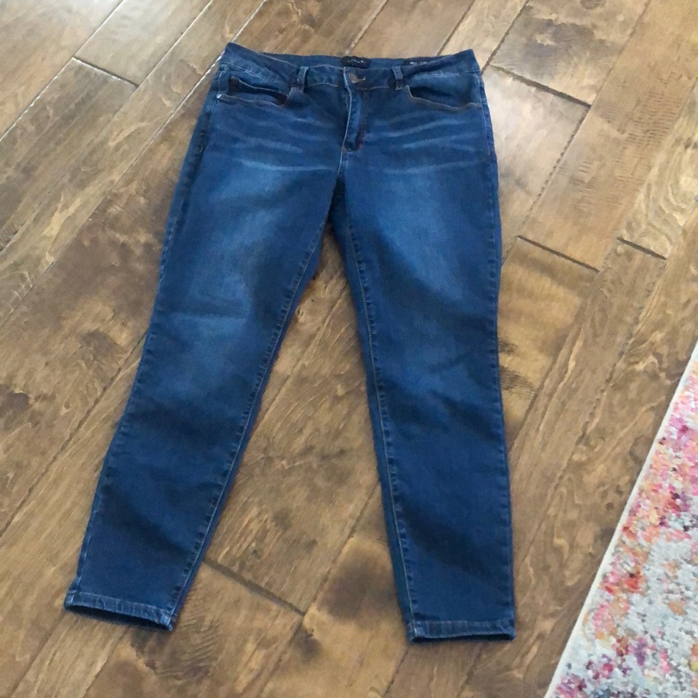Tahari Skinny Jeans size 12/31